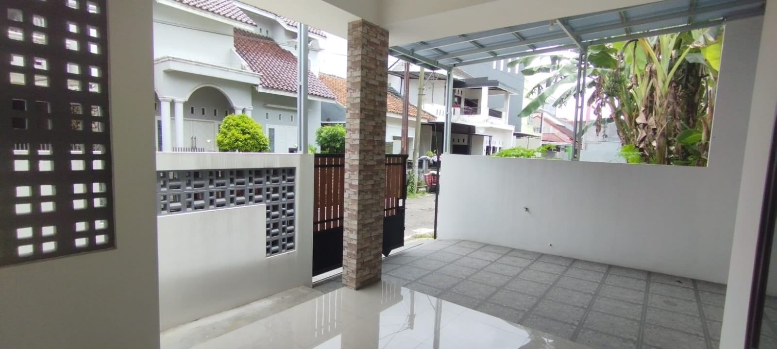 DIJUAL RUMAH MINIMALIS 1,5 LANTAI , DEKAT SEKOLAH NASIONAL 3 BAHASA PUTERA HARAPAN