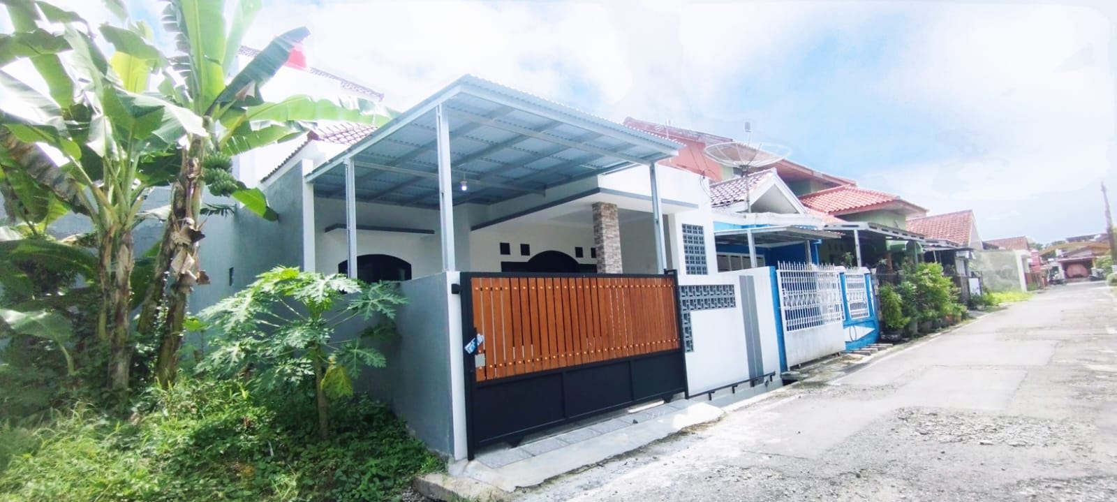 DIJUAL RUMAH MINIMALIS 1,5 LANTAI , DEKAT SEKOLAH NASIONAL 3 BAHASA PUTERA HARAPAN