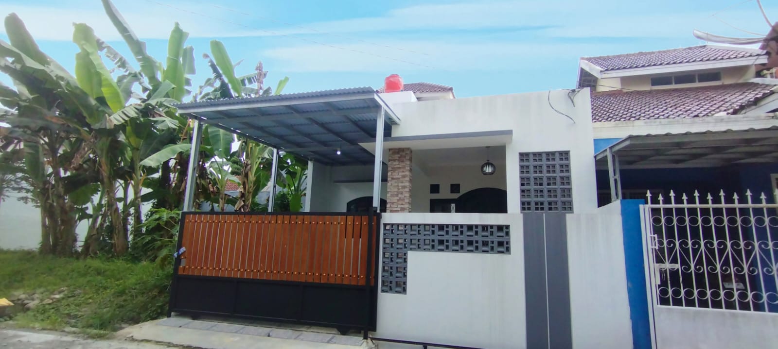 DIJUAL RUMAH MINIMALIS 1,5 LANTAI , DEKAT SEKOLAH NASIONAL 3 BAHASA PUTERA HARAPAN