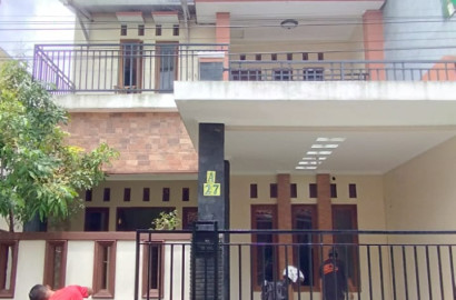 DISEWAKAN RUMAH MINIMALIS 2 LANTAI, DEKAT SEKOLAH NASIONAL 3 BAHASA PUTERA HARAPAN