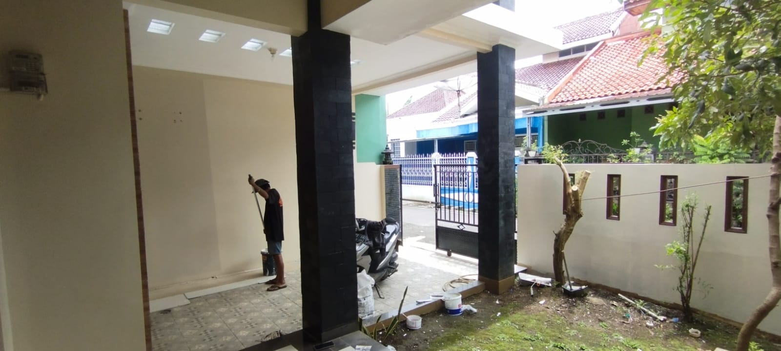 DISEWAKAN RUMAH MINIMALIS 2 LANTAI, DEKAT SEKOLAH NASIONAL 3 BAHASA PUTERA HARAPAN