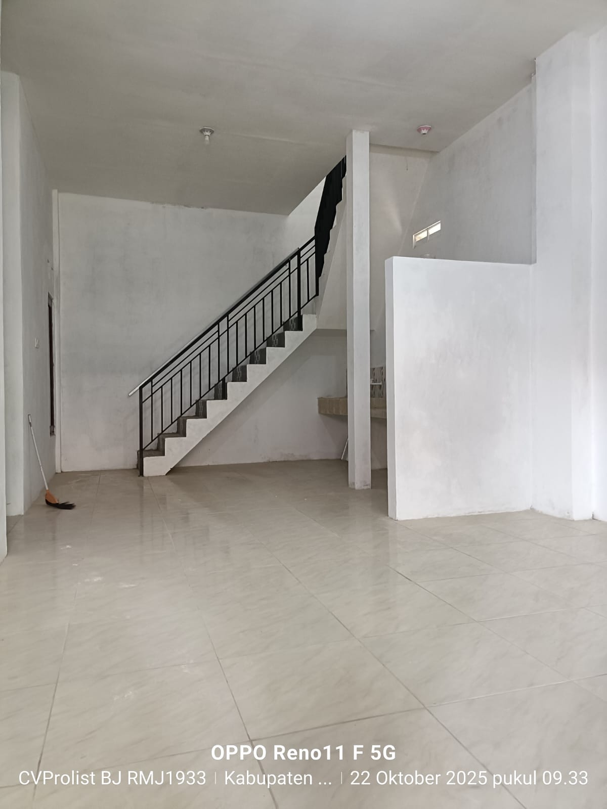 Dijual Rumah 2 Lantai 5 Menit Ke Stasiun Purwokerto