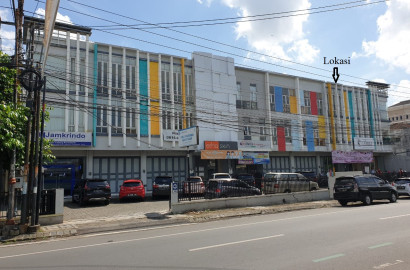 Disewakan ruko 3 lantai mewah lokasi strategis bisnis Purwokerto