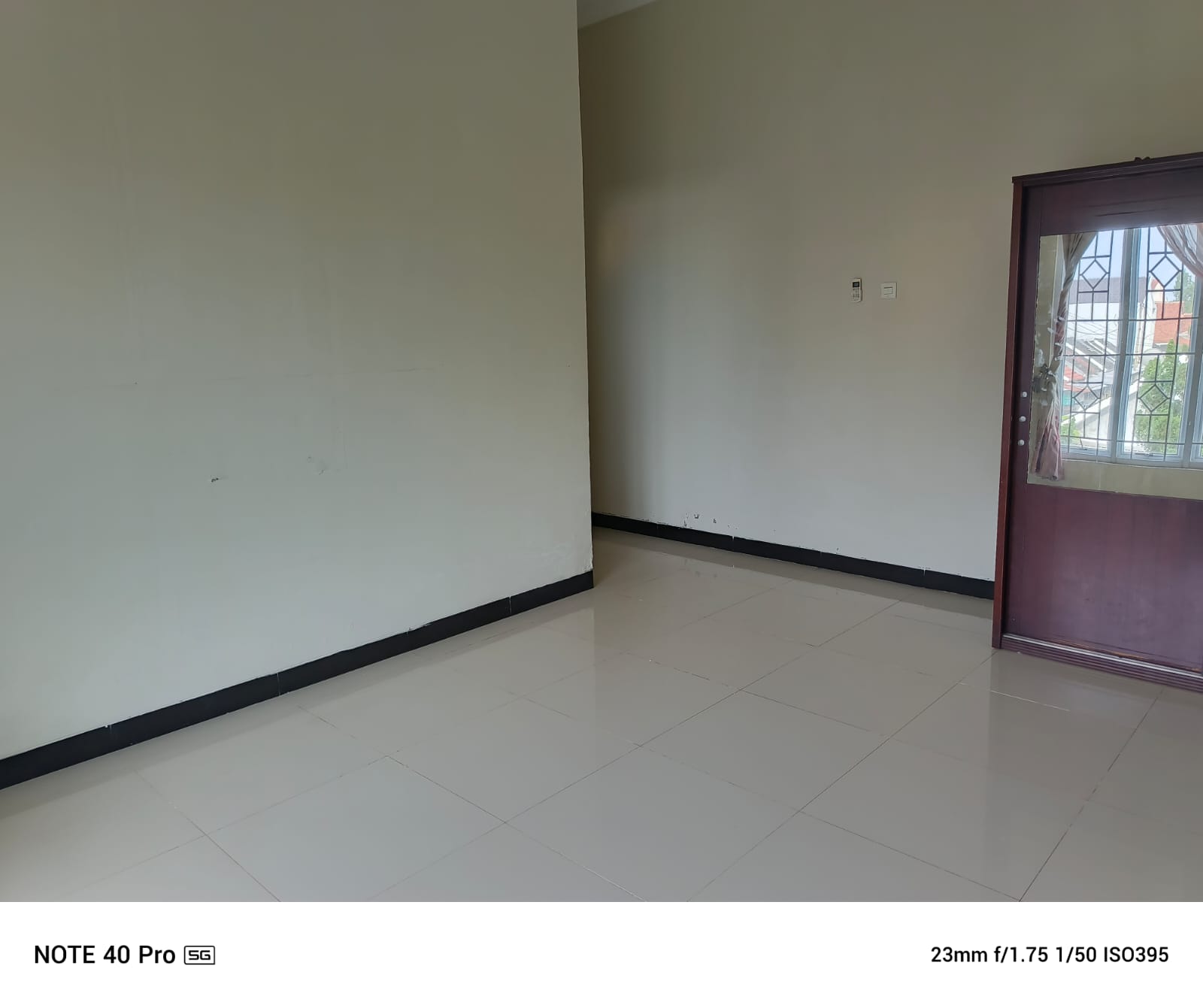 Disewakan Rumah 2 Lantai Semi Furnished Dalam Perum Purwokerto