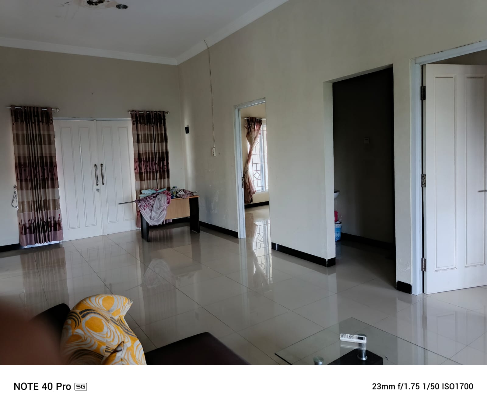Disewakan Rumah 2 Lantai Semi Furnished Dalam Perum Purwokerto