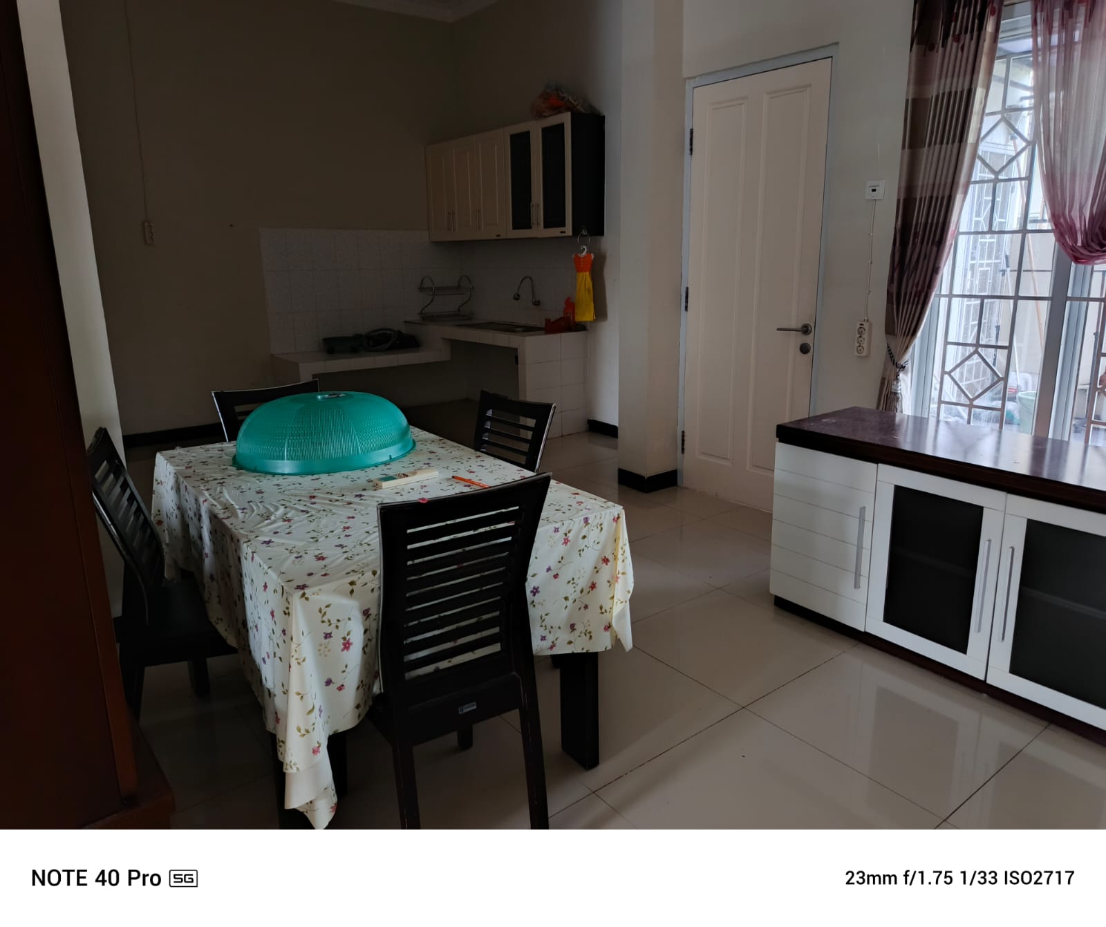 Disewakan Rumah 2 Lantai Semi Furnished Dalam Perum Purwokerto