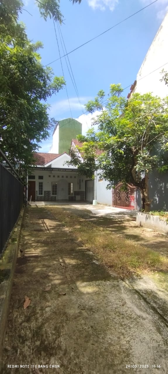 DISEWAKAN RUMAH 5 KAMAR SEJENGKAL ASTON HOTEL PURWOKERTO
