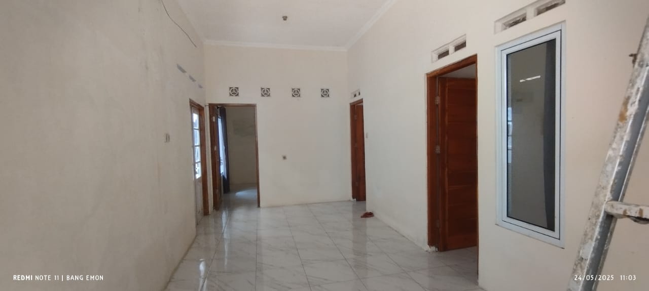 DISEWAKAN RUMAH 5 KAMAR SEJENGKAL ASTON HOTEL PURWOKERTO