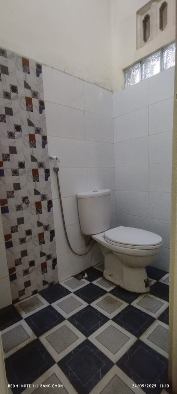 DISEWAKAN RUMAH 5 KAMAR SEJENGKAL ASTON HOTEL PURWOKERTO