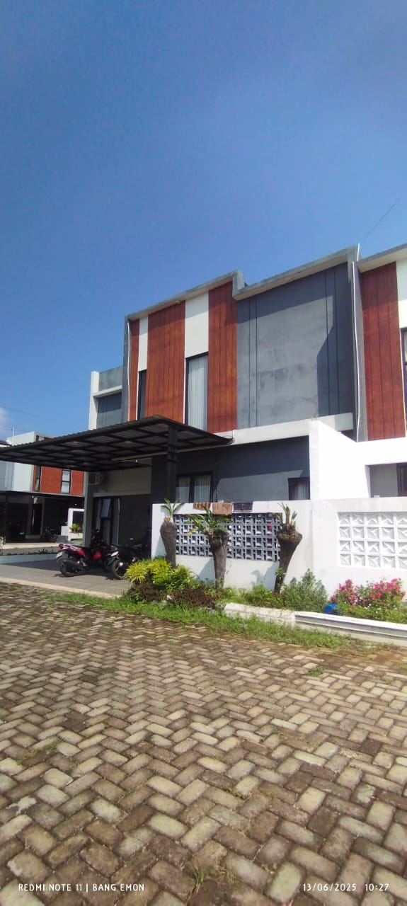 RUMAH MINIMALIS MODERN HOOK, HANYA 3KM KAMPUS UNSOED