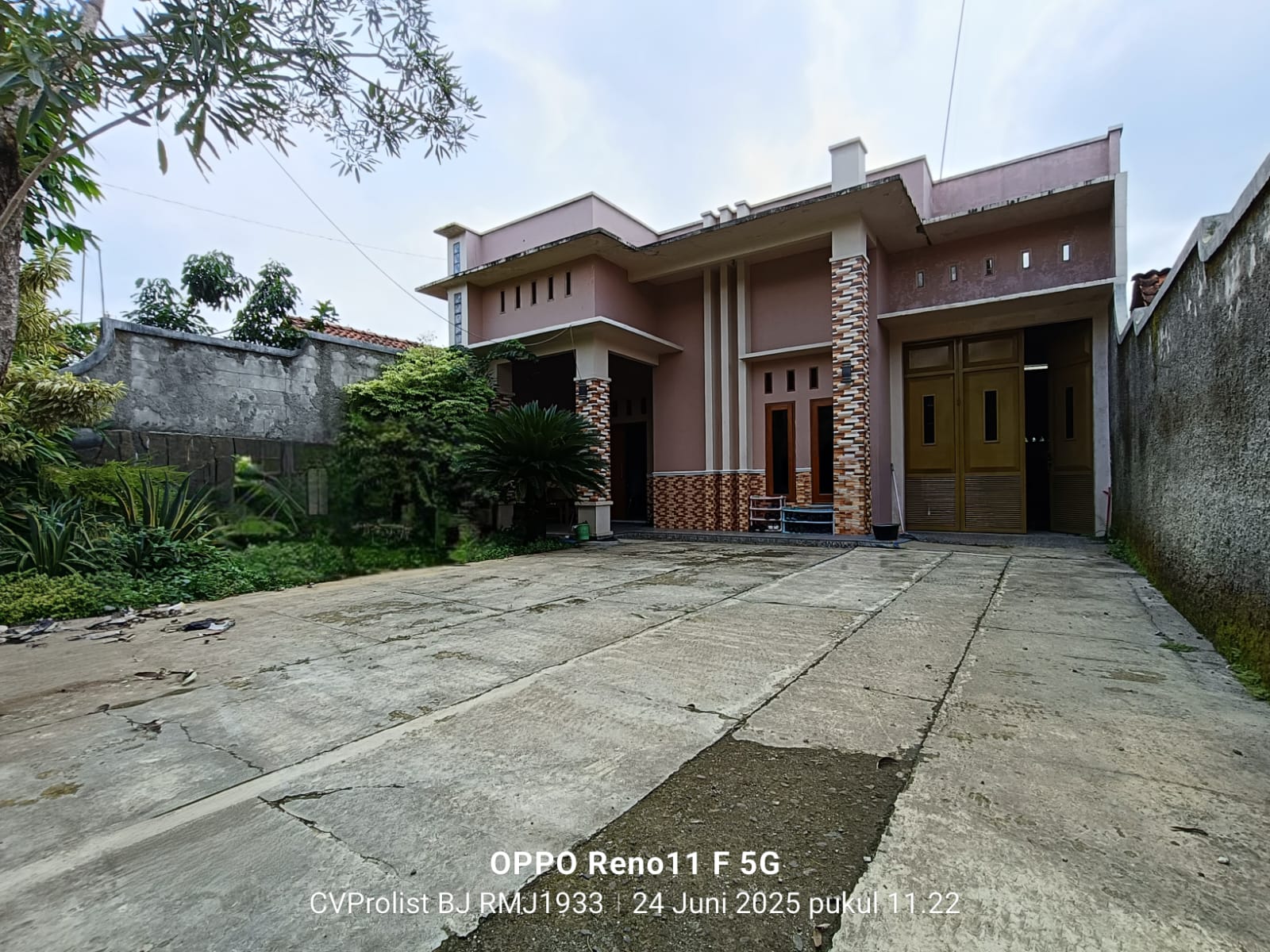 Di Jual Rumah Bagus Dan Luas 7 menit ke Stasiun Purwokerto