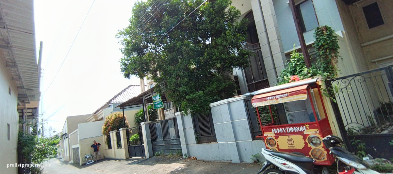 Dijual Rumah 2 Lantai Bonus Kolam Renang - 400 Meter Alun-Alun Pekalongan