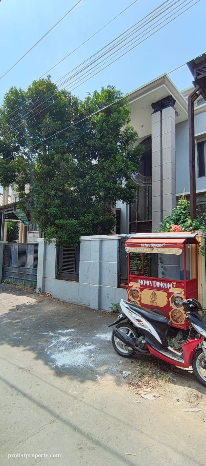 Dijual Rumah 2 Lantai Bonus Kolam Renang - 400 Meter Alun-Alun Pekalongan