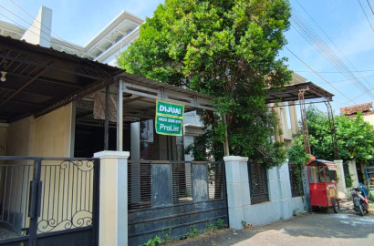 Dijual Rumah 2 Lantai Bonus Kolam Renang - 400 Meter Alun-Alun Pekalongan