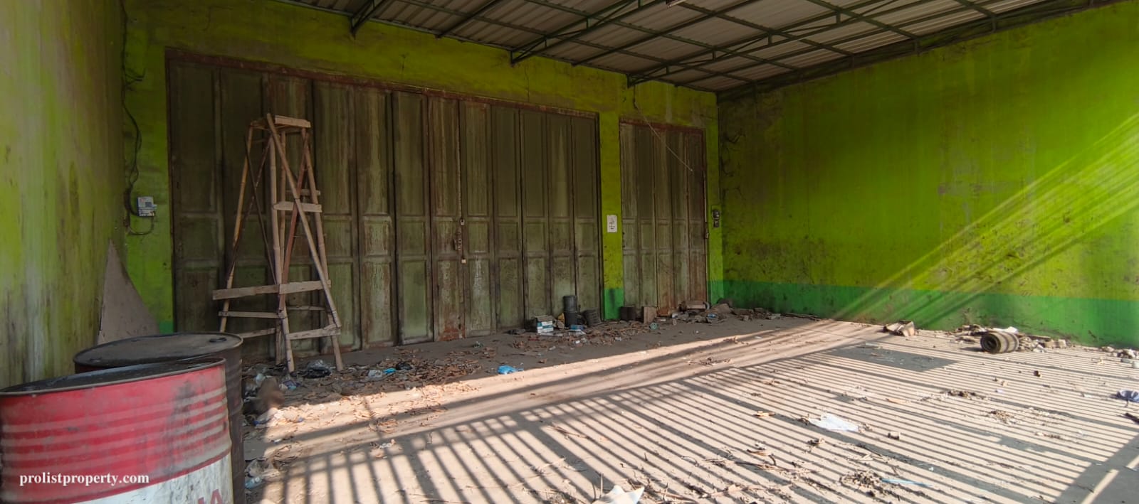 Dijual Gudang Distributor Akses 2 Mobil Dijalan Utama - Buaran Pekalongan