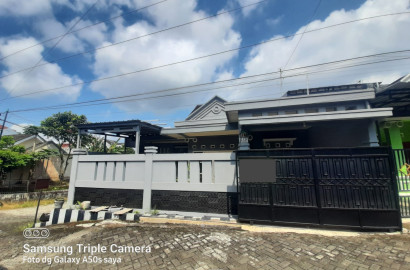 Dijual Rumah Luas dan Terawat Dekat dengan UNSOED dan UMP