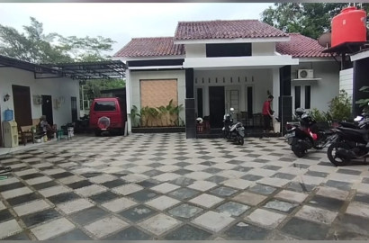 Disewakan Rumah Furnished & SwinPool, 3 Menit Kampus B Harapan Bangsa