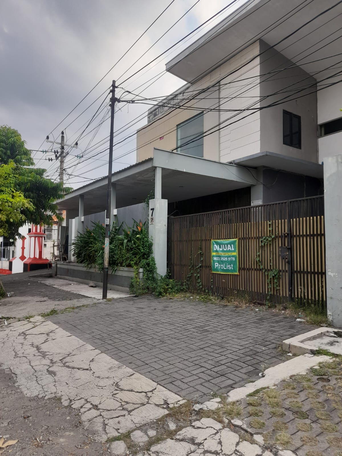 Dijual Rumah & Kantor 2 Lantai Strategis – Pusponjolo Barat Raya Semarang Barat