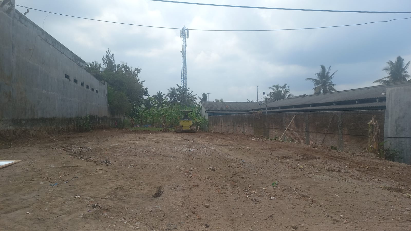 Disewakan Tanah Pekarangan Lebar 18 Mtr - Jalan Utama Ajibarang Wangon