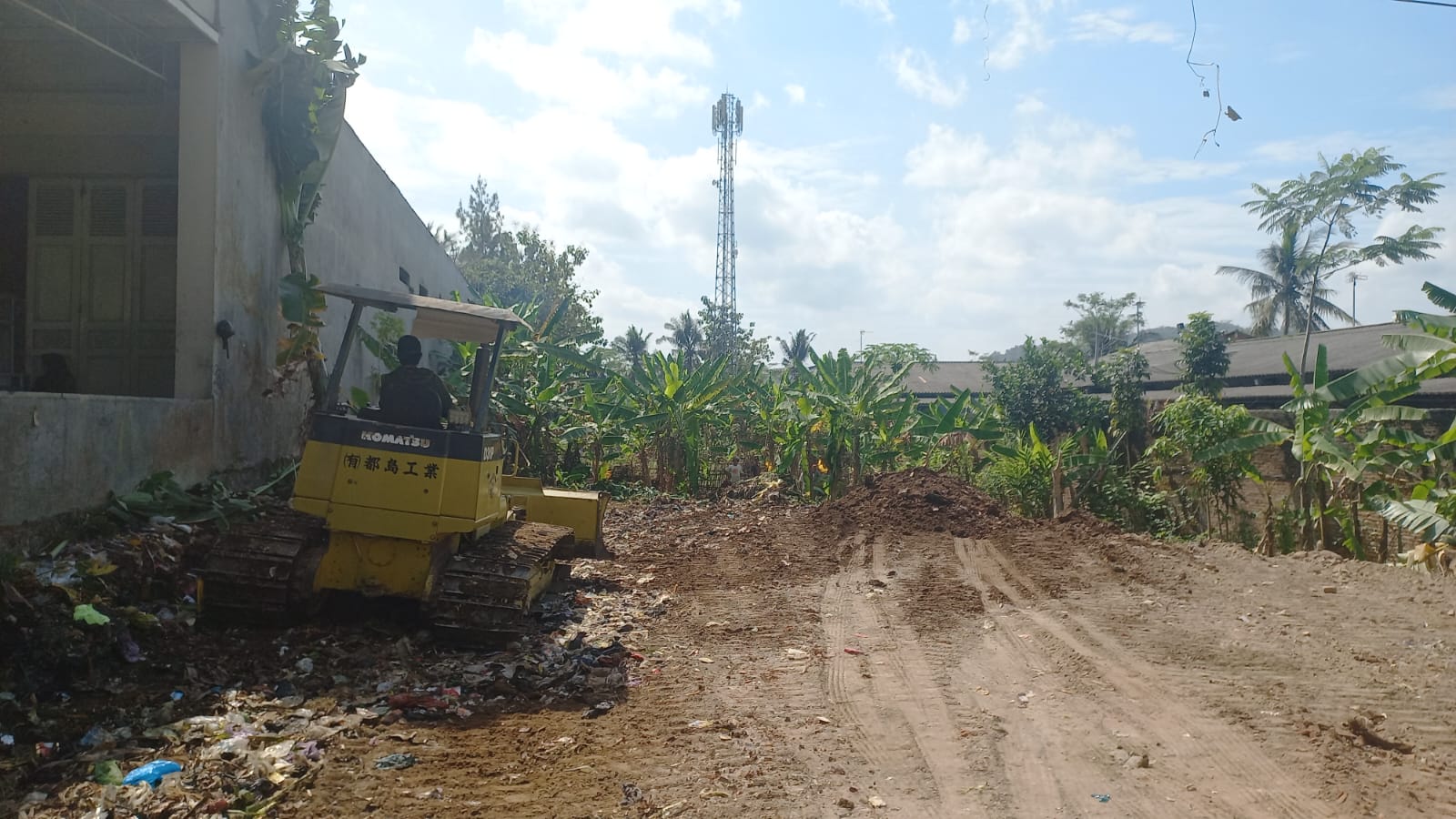 Disewakan Tanah Pekarangan Lebar 18 Mtr - Jalan Utama Ajibarang Wangon