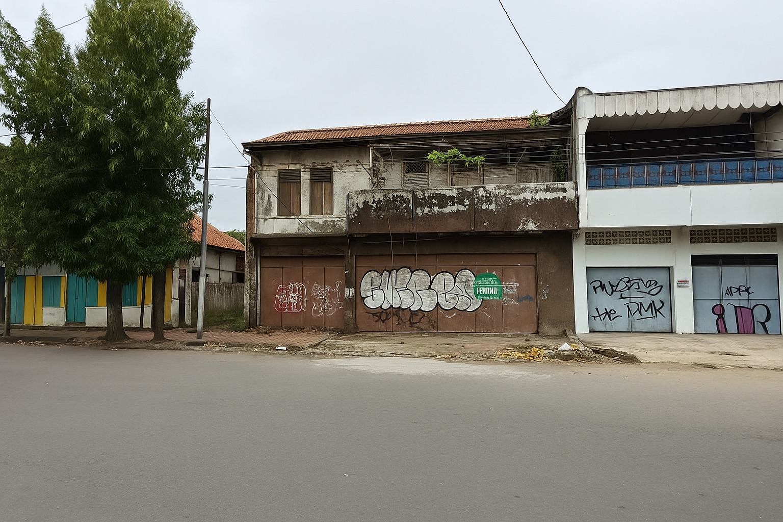 Dijual Tanah Bonus Bangunan Lebar 9 Meter - 3 Menit Dari Alun-Alun Cilacap