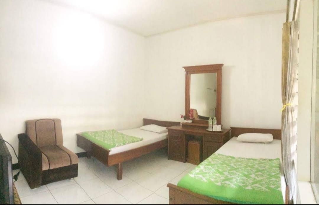 DIJUAL HOTEL MELATI BERKELAS DI CILACAP SELATAN