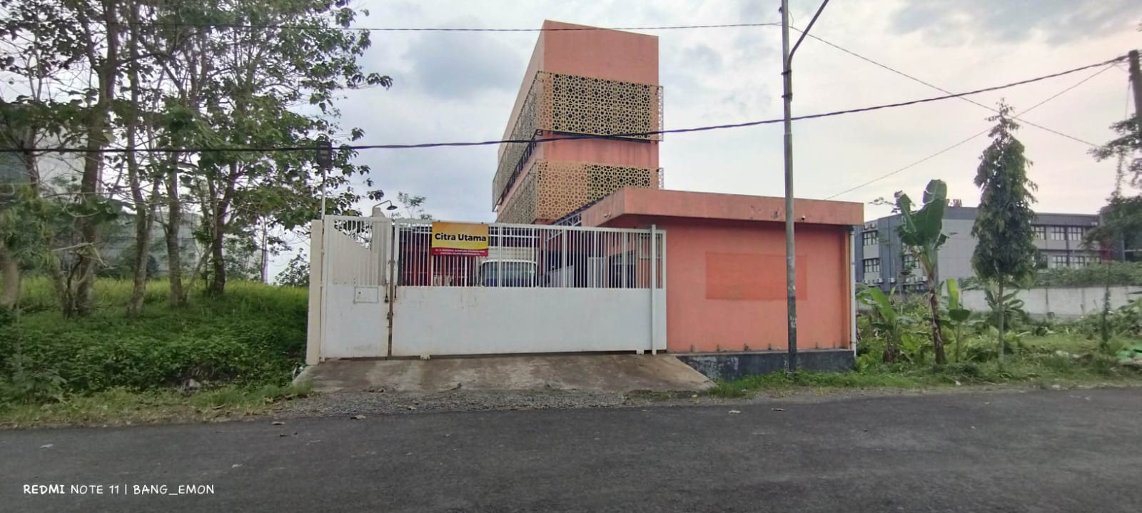 HOT LISTING GUDANG SIAP PAKAI, 3 LANTAI, KOMPLEKS STADION MINI PURWOKERTO