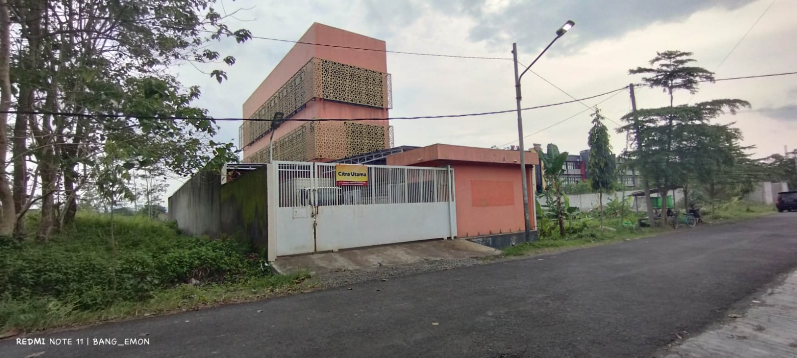 HOT LISTING GUDANG SIAP PAKAI, 3 LANTAI, KOMPLEKS STADION MINI PURWOKERTO