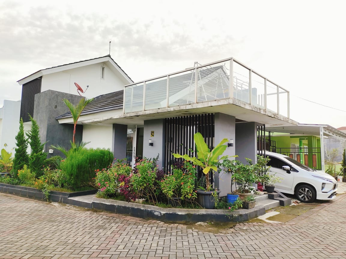 Dijual Rumah 2 lantai Minimalis Modern Perum Elite Purwokerto - Graha Timur