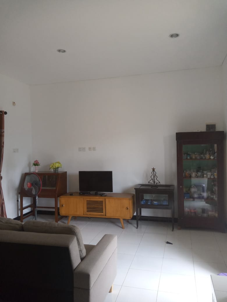 Dijual Rumah 2 lantai Minimalis Modern Perum Elite Purwokerto - Graha Timur