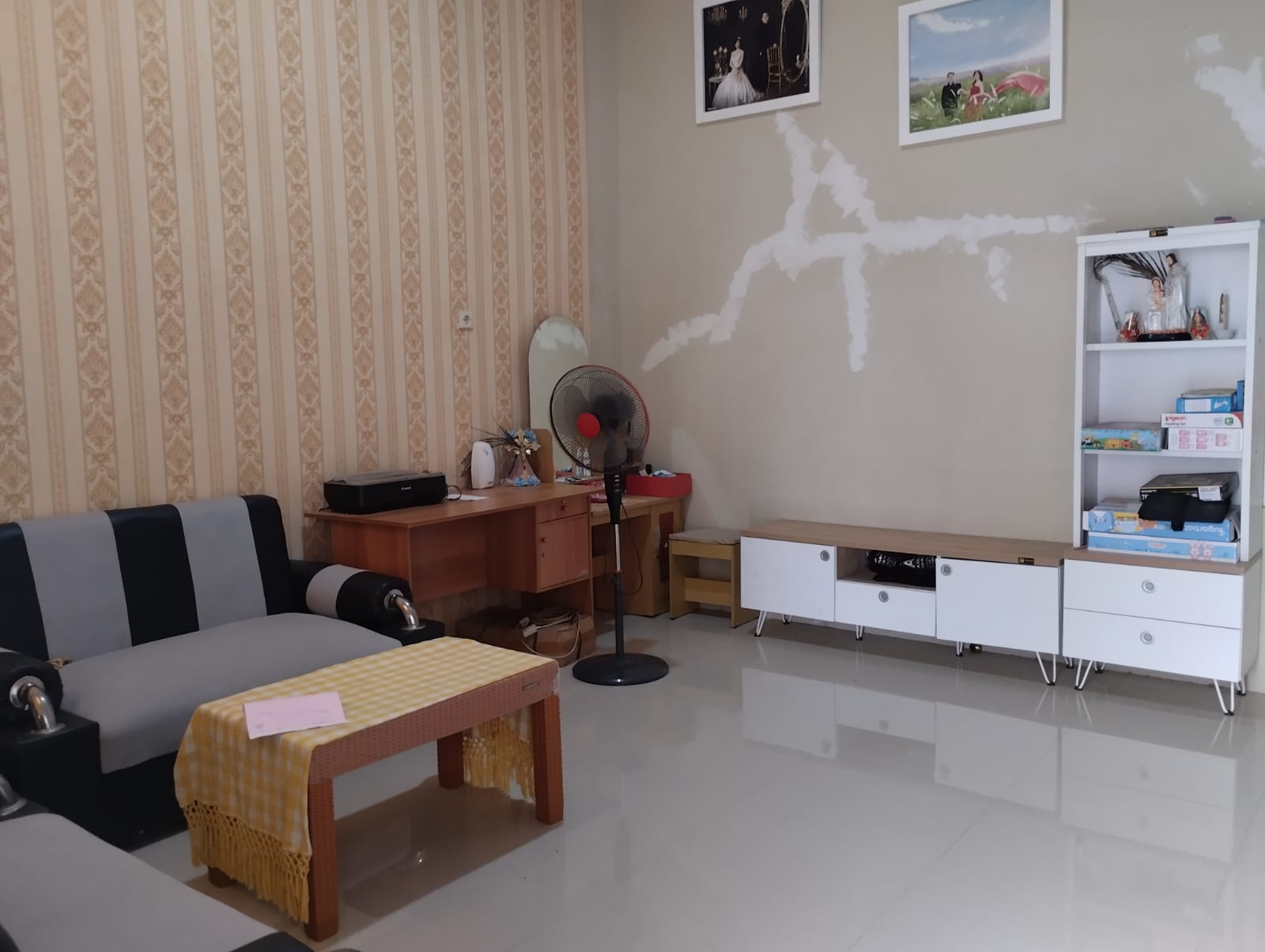 Dijual Rumah Manis Modern Minimalis di Purwokerto Selatan