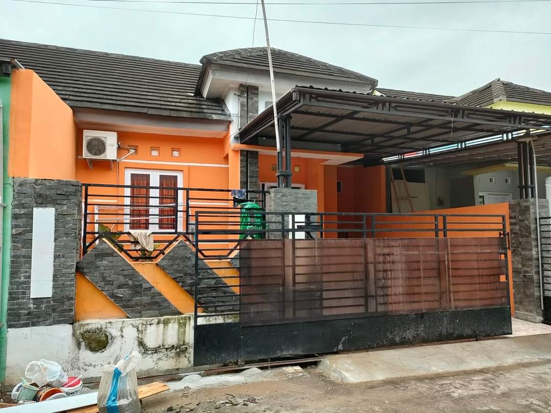 Disewakan Rumah Bagus 5 menit Ke Stasiun - Sapphire KS Tubun