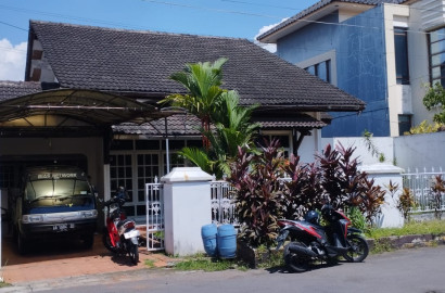 Dijual Rumah Super Strategis, Limas Agung Estate Bancarkembar