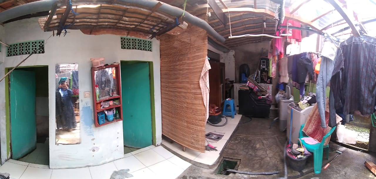 Dijual Rumah Kos 10 Kamar Bonus Kios 2 Menit ke Unsud