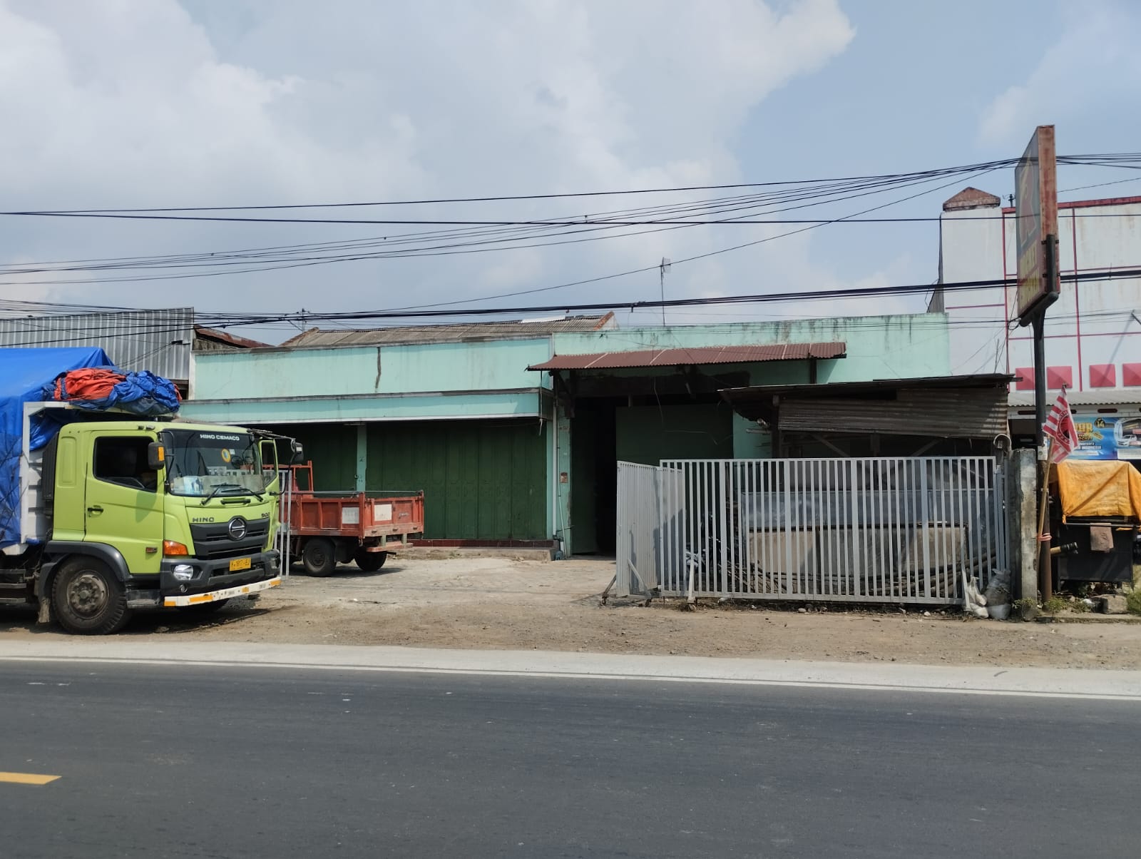 Disewakan gudang lokasi strategis di Jl Raya Kalibagor sokaraja