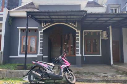 Dijual Rumah Bagus Murah 6 menit Ke Stasiun - Kober