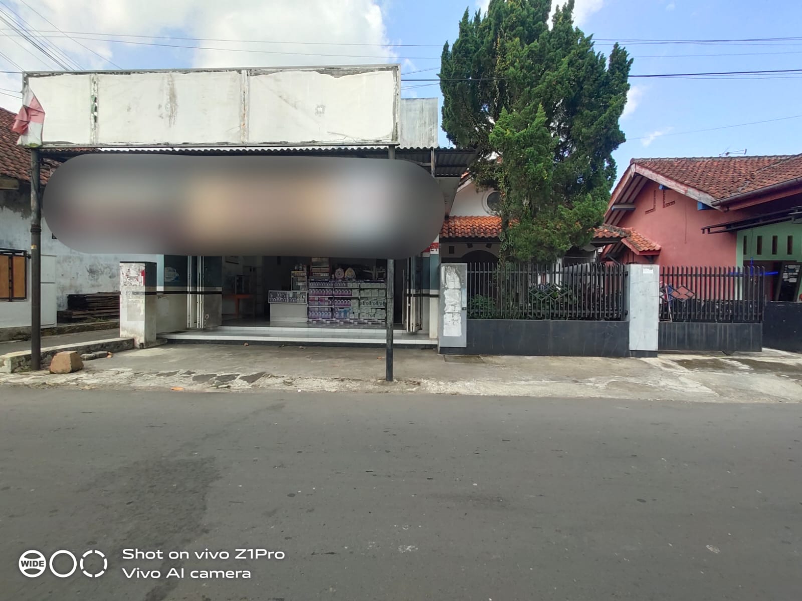 Rumah Toko  Pinggir Jalan  Dekat Kampus UNSUD AMIKOM - Sumampir