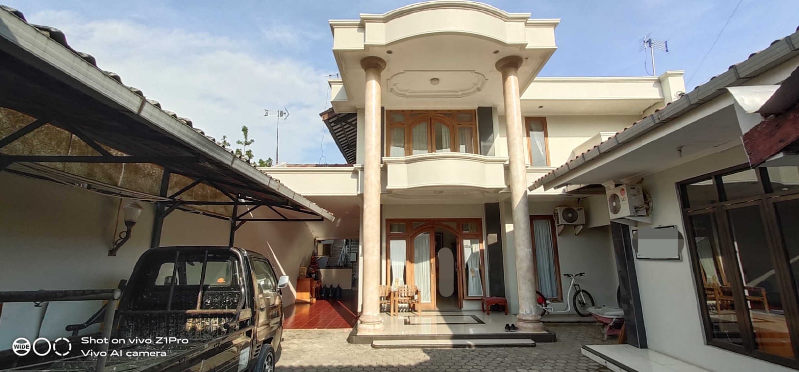 Rumah Bagus 2 Lantai Selangkah Taman Kota - Karang Klesem