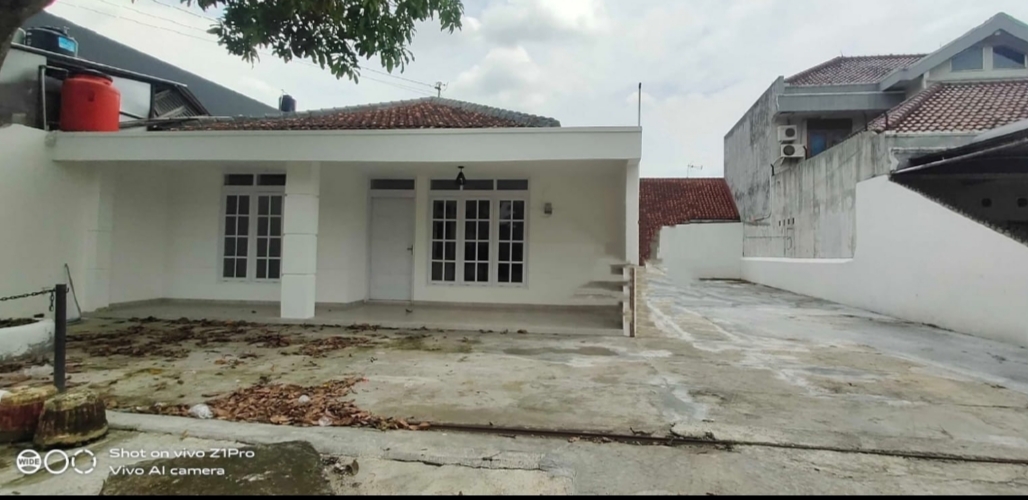 Dijual Rumah Bagus Pinggir Jalan Raya - Purwosari