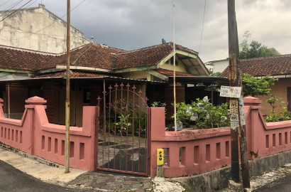 Dijual Cepat Rumah Dengan Suasana Sejuk Dan Asri - Purwosari