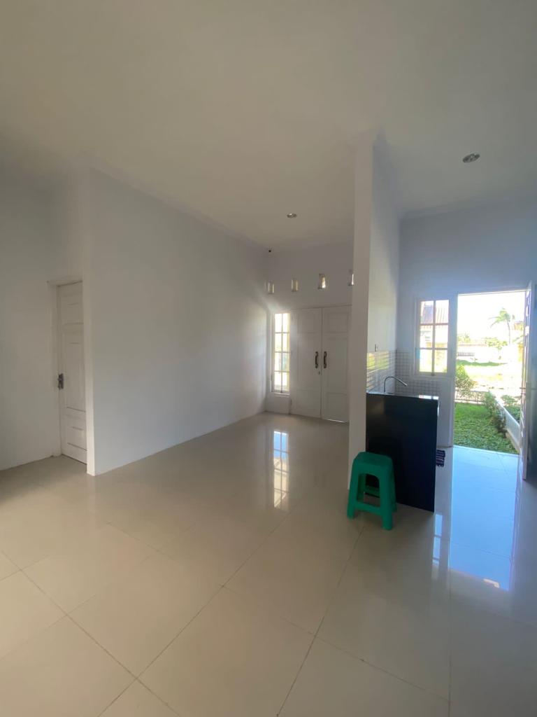 Disewakan Rumah Baru Cantik 8 Menit Ke Alun-Alun - Purwosari