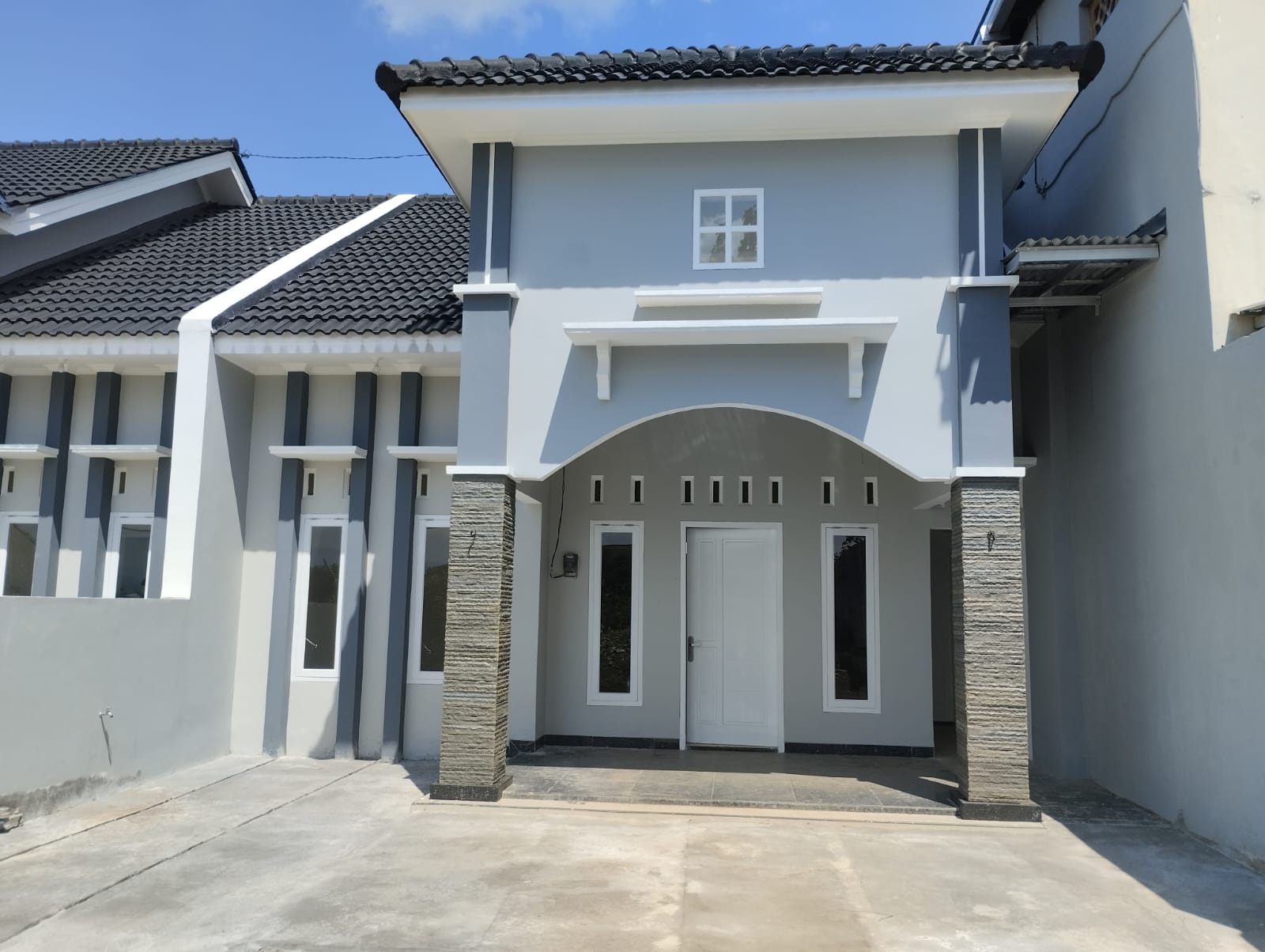 Dijual Rumah Modern Minimalis Baru Gress...! Dekat Alun-Alun Purbalingga