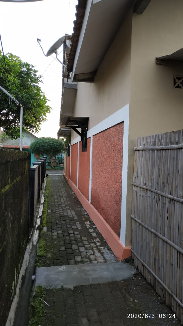 Dijual Rumah Bagus bonus kios ,4 Menit ke Wisata Pantai Teluk Penyu