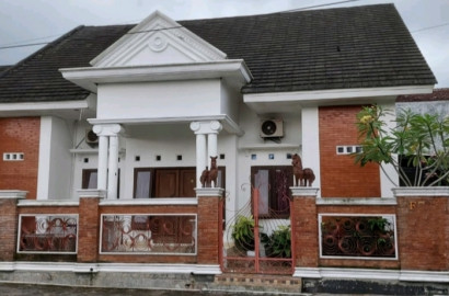 Rumah Minimalis Unik Selangkah Ke Kampus UNSUD - Karang Wangkal