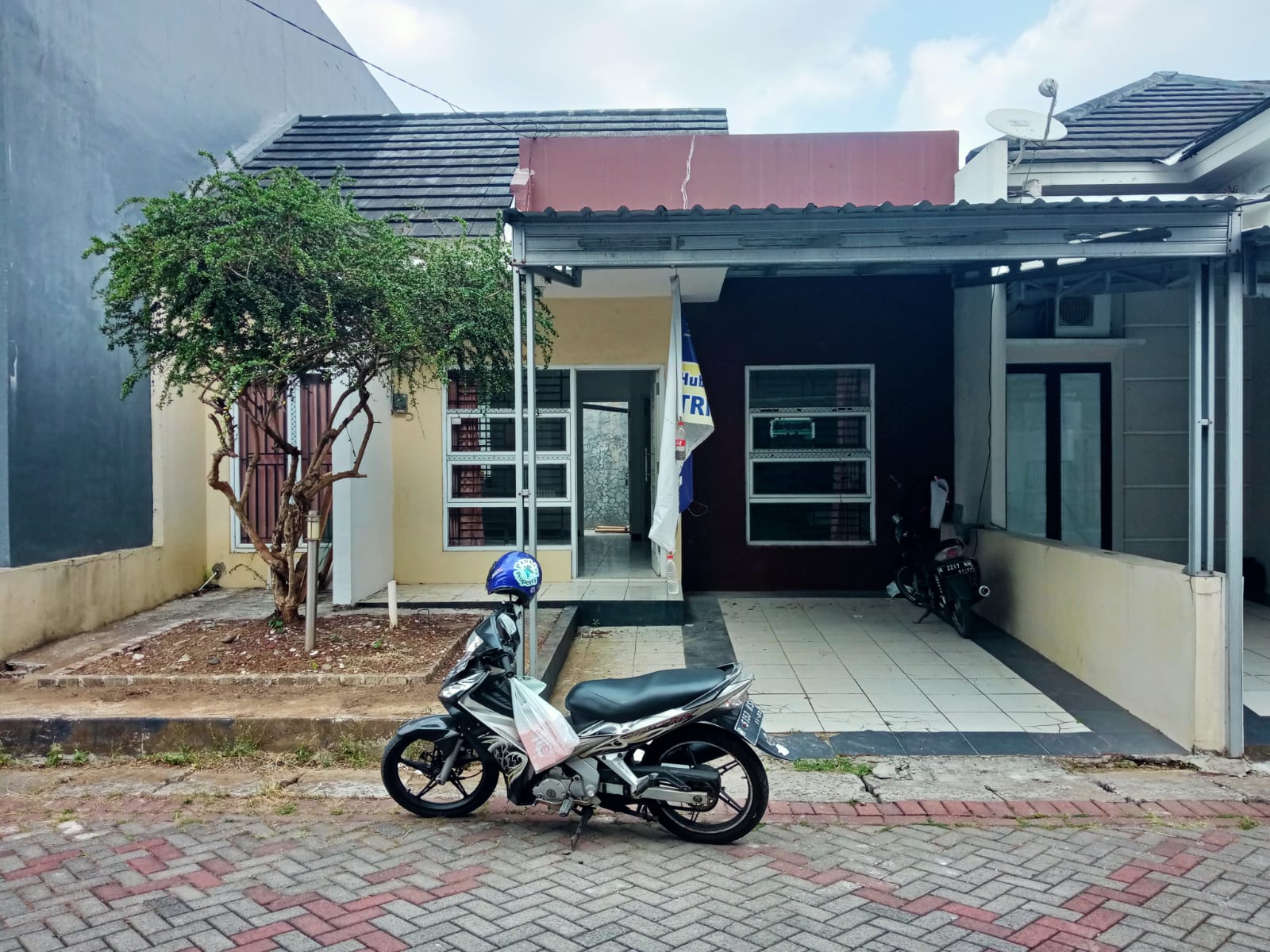 Dijual Rumah Modern Minimalis Dalam Kota - Graha Timur