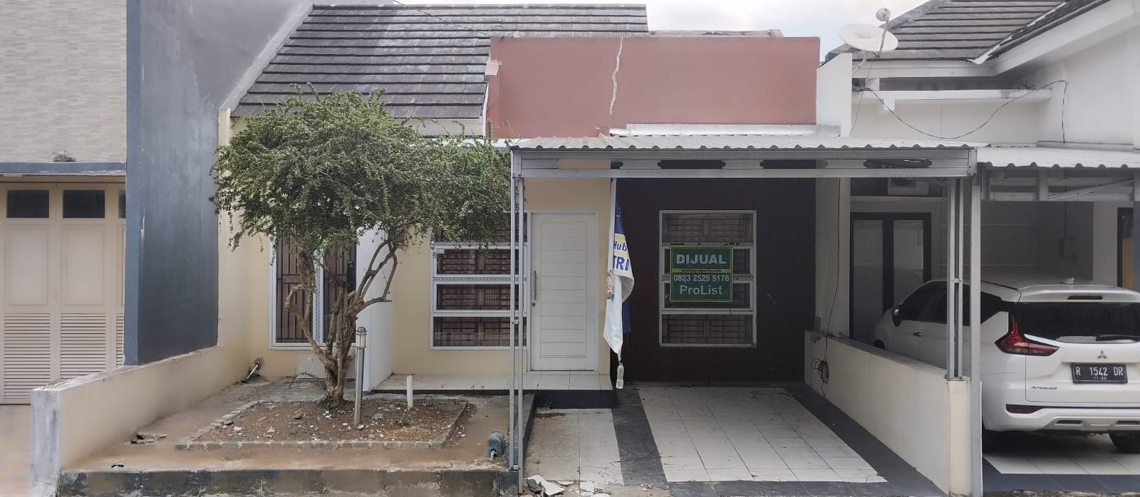 Dijual Rumah Modern Minimalis Dalam Kota - Graha Timur