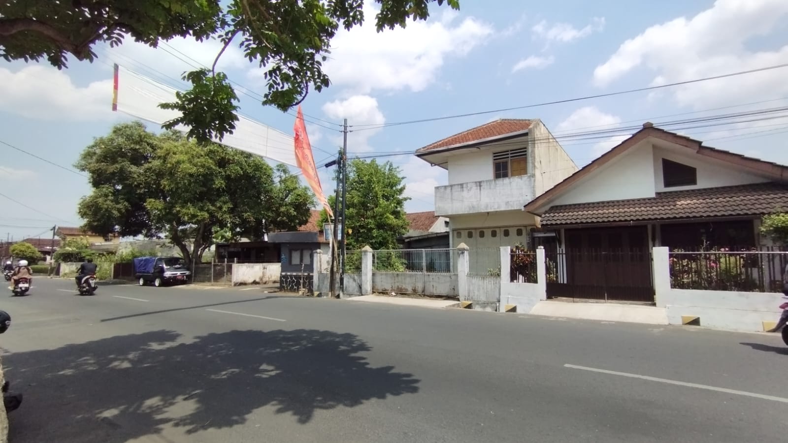 Rumah Sewa 2 Lantai Pinggir Jalan, Mersi Purwokerto Timur - Mersi