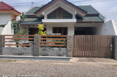 Rumah Bagus 1 Menit ke McDonald Purwokerto - Arcawinangun