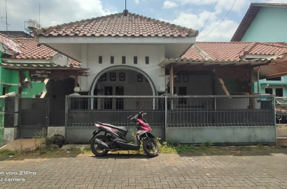 Rumah Nyaman 6 Menit Ke Kampus Telkom - Puri Hijau