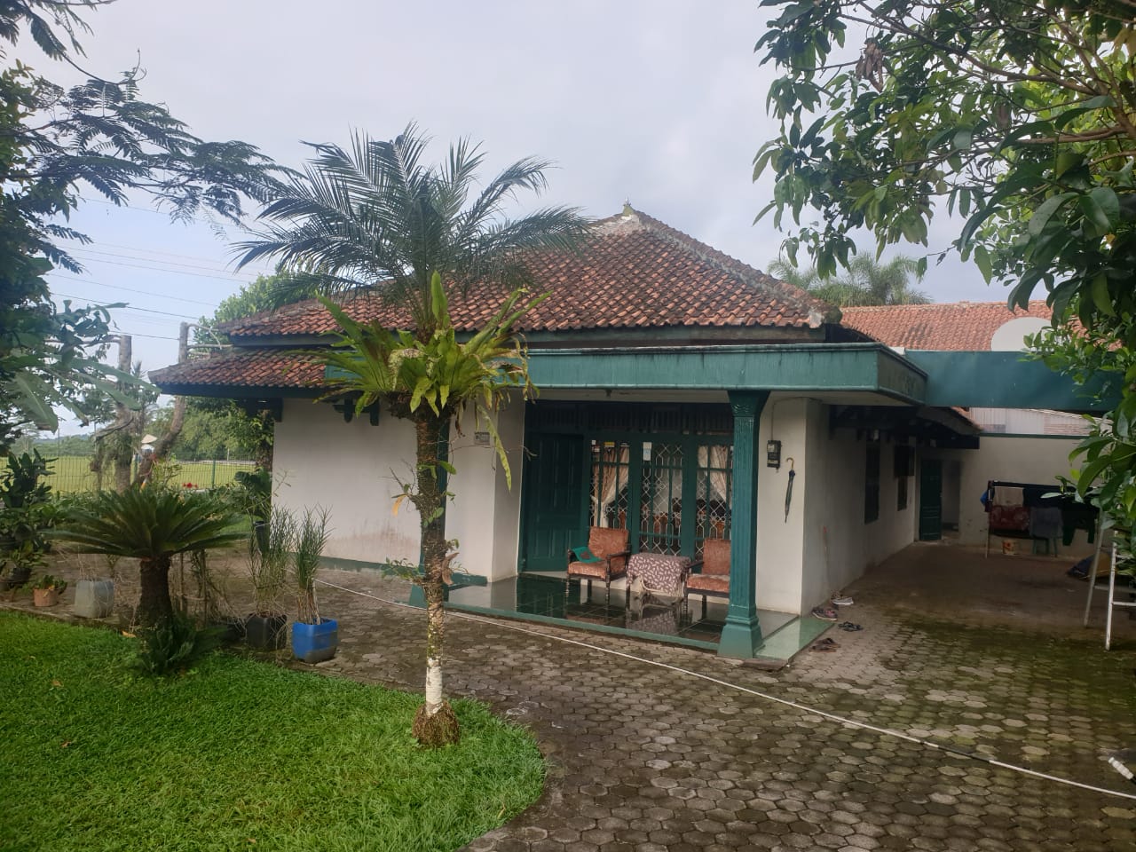 RUMAH HOOK VIEW KOTA, KARANGSALAM LOR BATURADEN